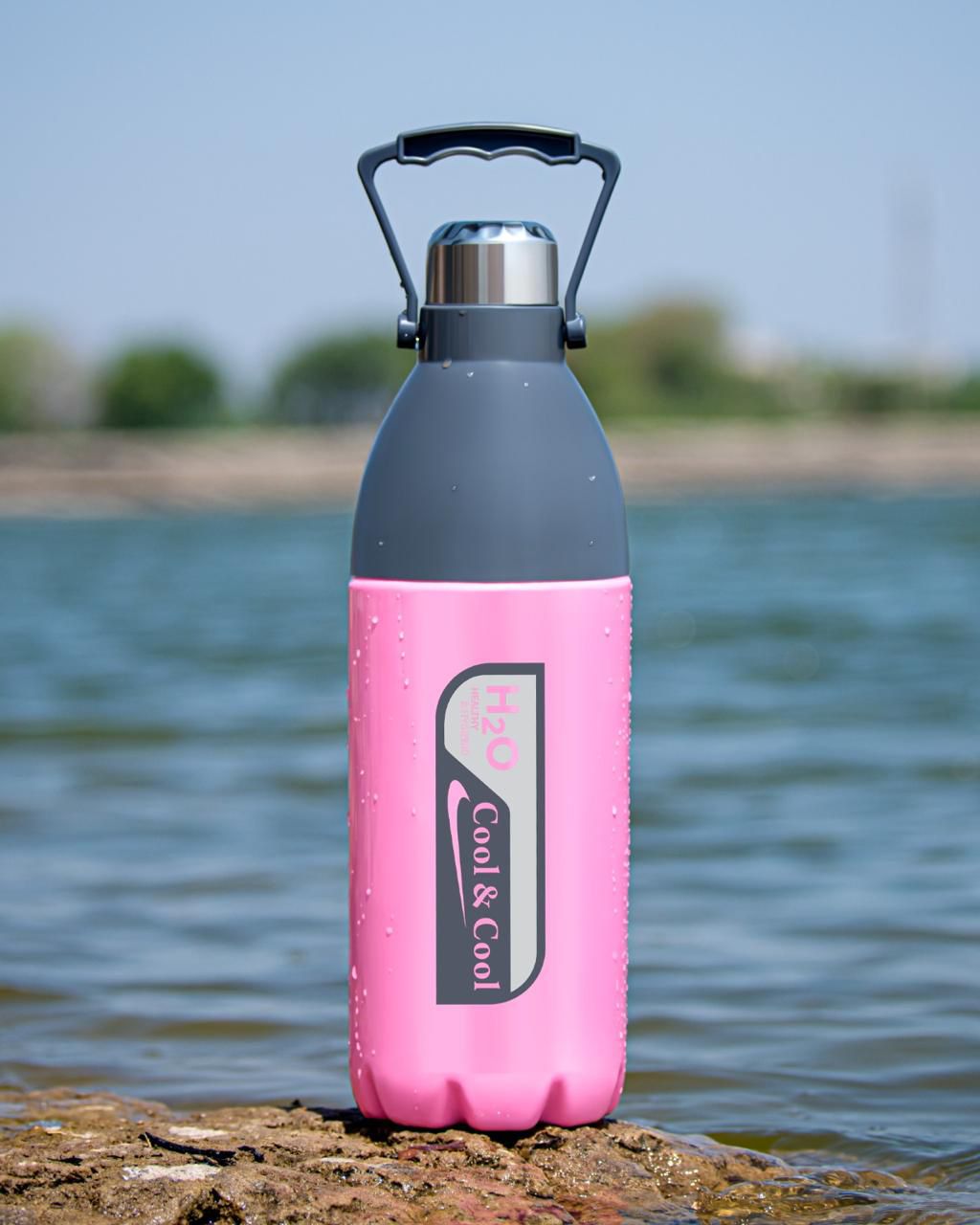2200 Ml Insulated Water Bottle
